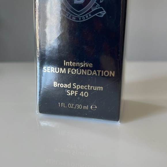 Bobbi Brown Intensive Serum Foundation SPF 40/30 W-056 - Picture 6 of 8